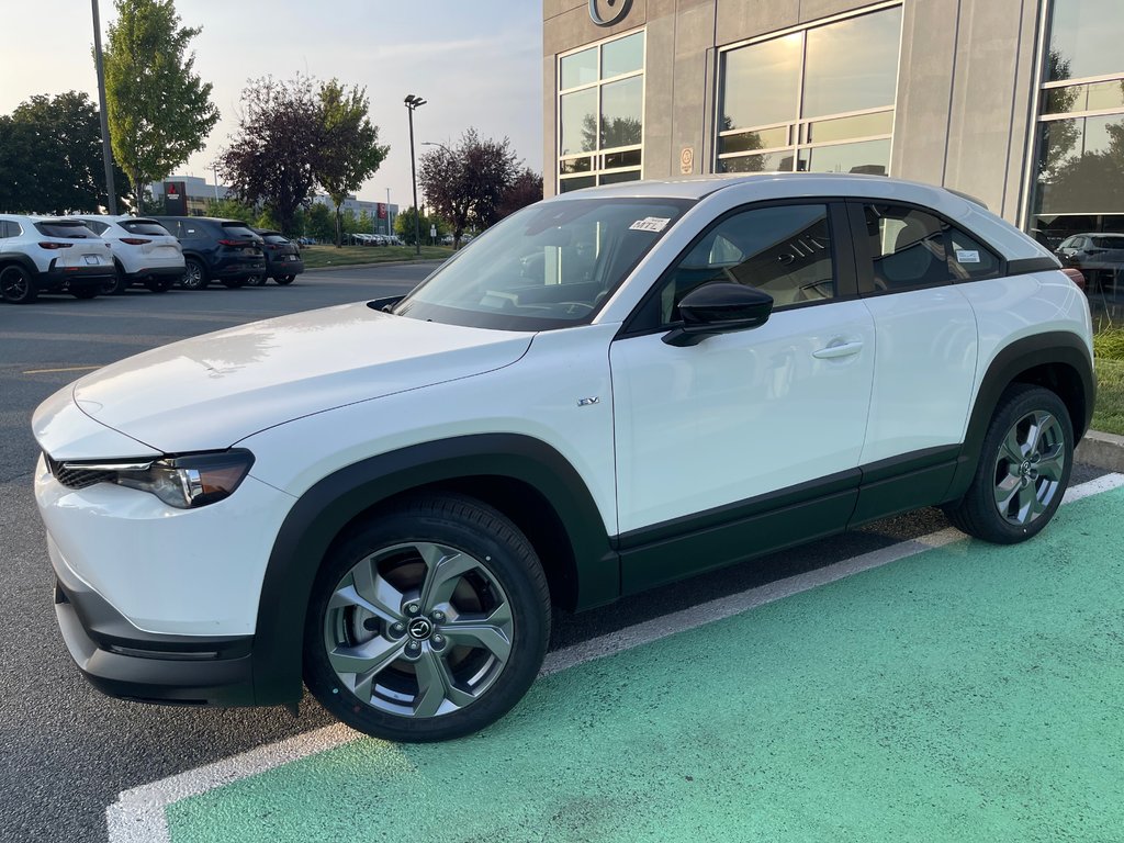 2024 Mazda MX-30 GS in Boucherville, Quebec - 1 - w1024h768px