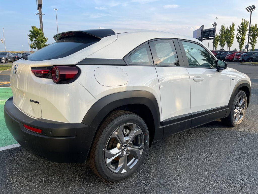 2024 Mazda MX-30 GS in Boucherville, Quebec - 5 - w1024h768px