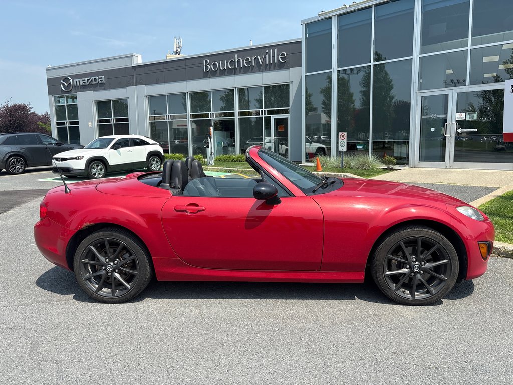 Mazda MX-5 Miata Special Edition,manuelle,toit dur 2012 à Boucherville, Québec - 1 - w1024h768px