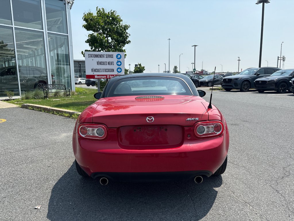 Mazda MX-5 Miata Special Edition,manuelle,toit dur 2012 à Boucherville, Québec - 4 - w1024h768px