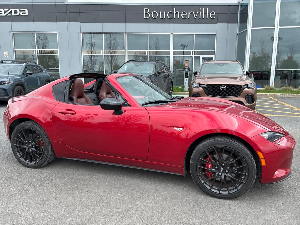 2017 Mazda MX-5 RF RF GT GROUPE GRAND SPORT in Boucherville, Quebec - 1 - w1024h768px