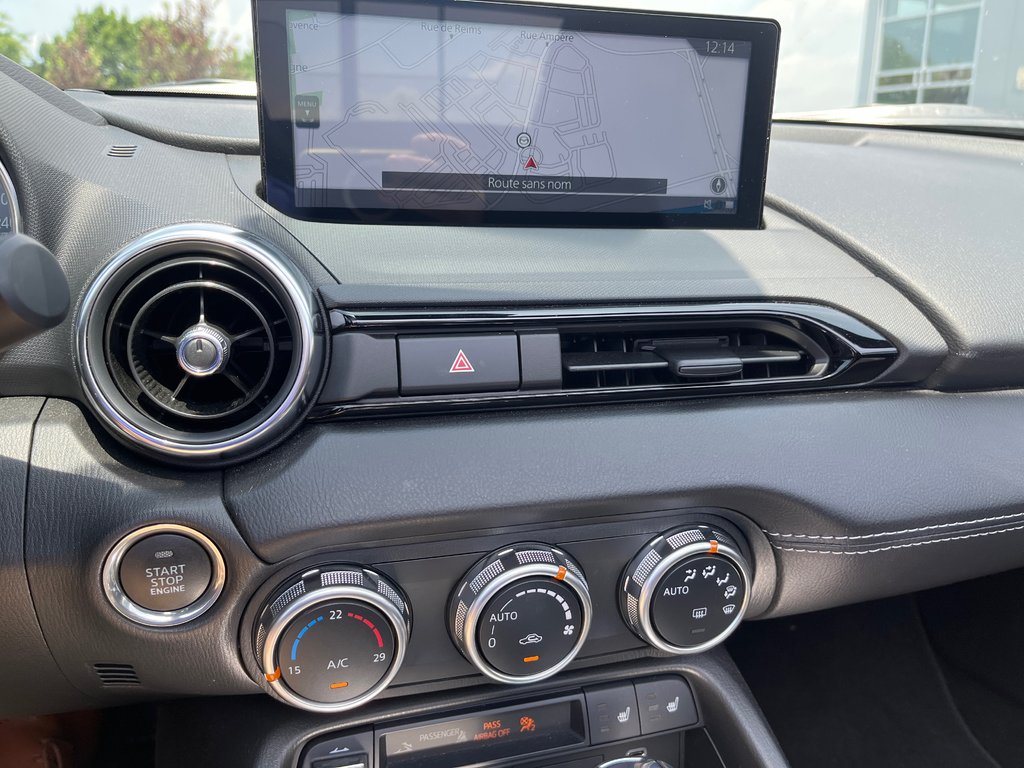 2024 Mazda MX-5 RF GT,BAS KM, AUBAINE in Boucherville, Quebec - 13 - w1024h768px