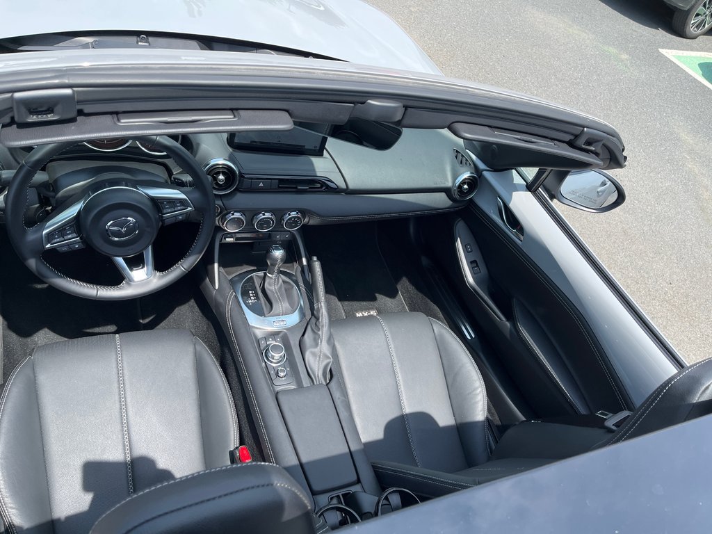 2024 Mazda MX-5 RF GT,BAS KM, AUBAINE in Boucherville, Quebec - 11 - w1024h768px