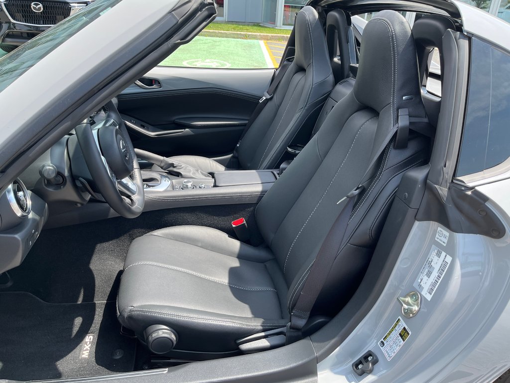 2024 Mazda MX-5 RF GT,BAS KM, AUBAINE in Boucherville, Quebec - 12 - w1024h768px