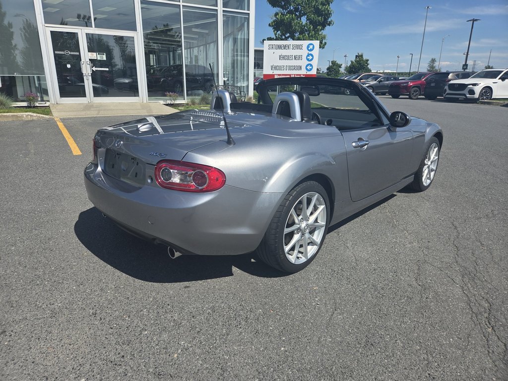 Mazda MX-5 GT AUTO, BAS KM, TOIT RIGIDE 2010 à Boucherville, Québec - 11 - w1024h768px