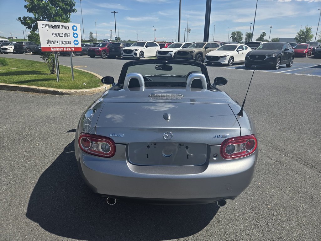 Mazda MX-5 GT AUTO, BAS KM, TOIT RIGIDE 2010 à Boucherville, Québec - 10 - w1024h768px