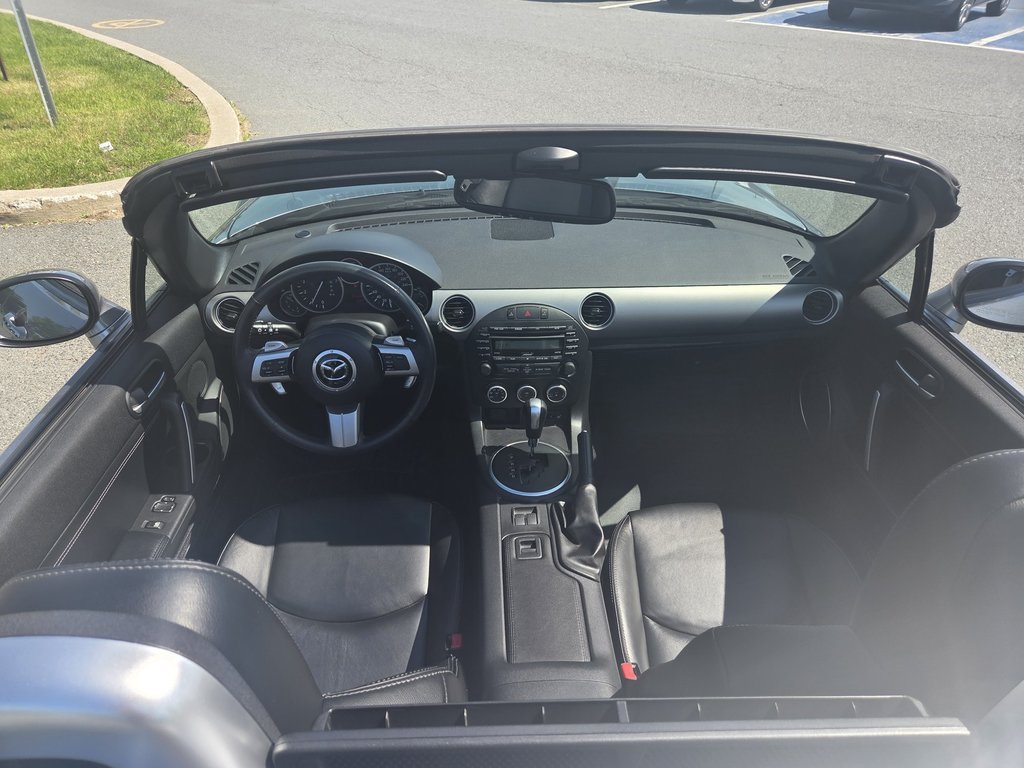 Mazda MX-5 GT AUTO, BAS KM, TOIT RIGIDE 2010 à Boucherville, Québec - 13 - w1024h768px