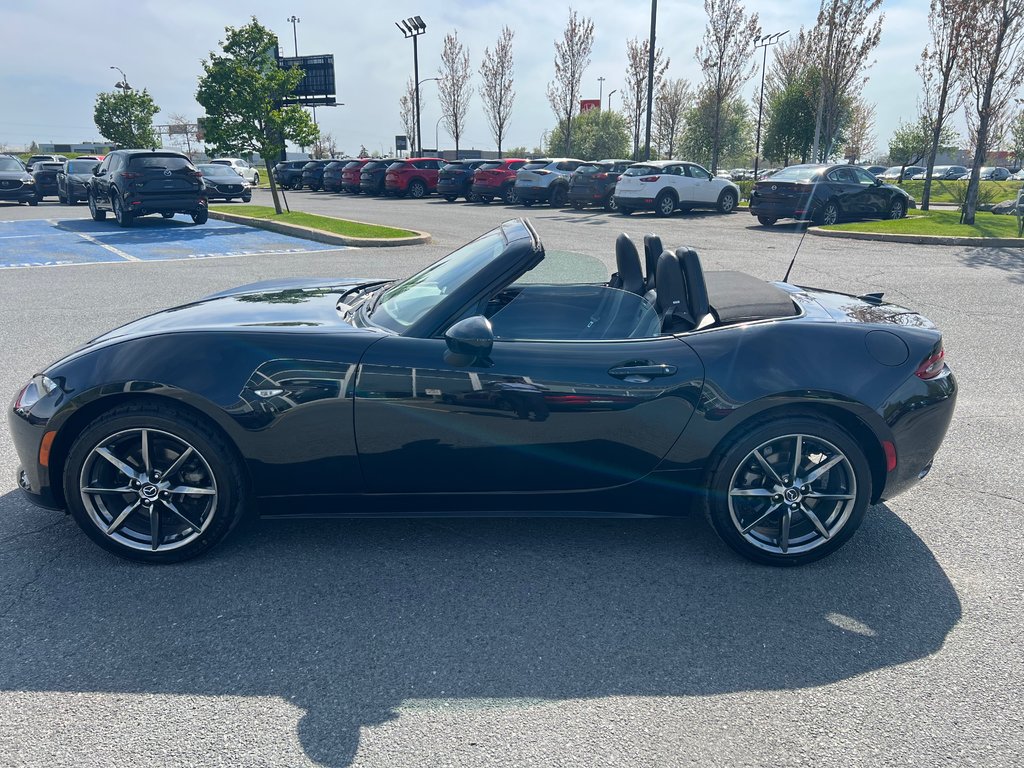 2016 Mazda MX-5 GT, A/C, CUIR, AUBAINE in Boucherville, Quebec - 15 - w1024h768px