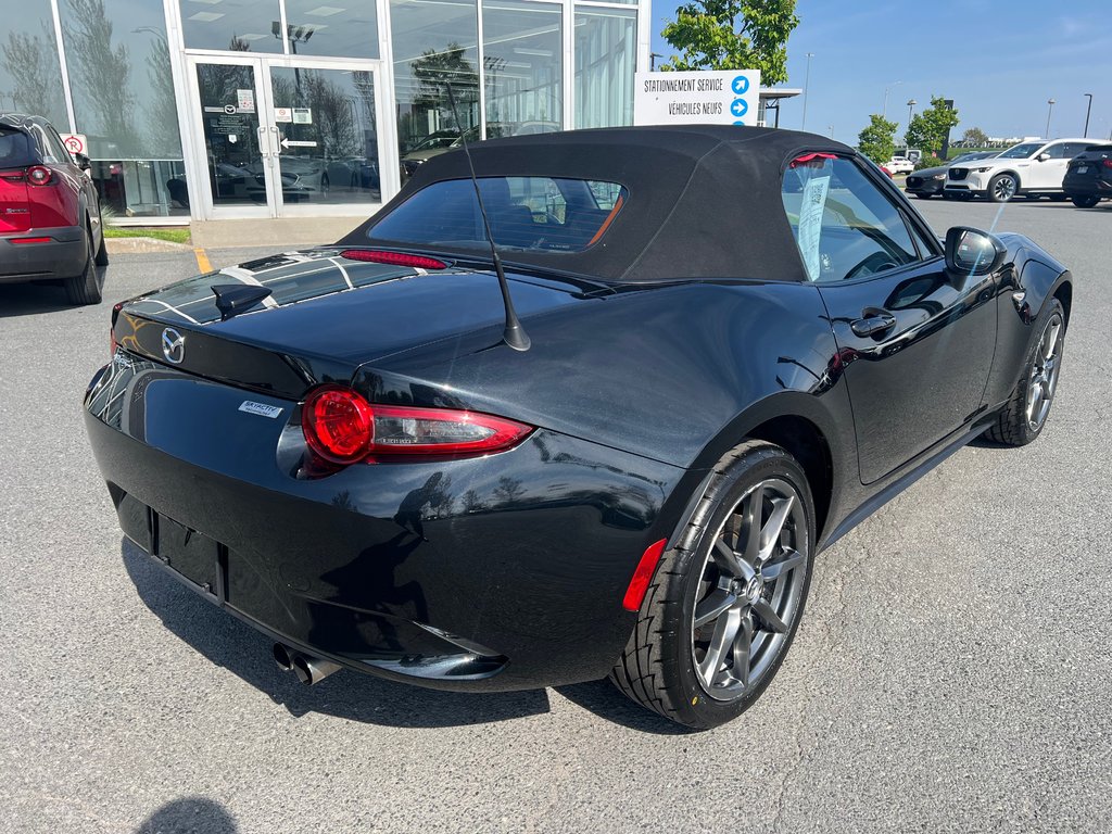 2016 Mazda MX-5 GT, A/C, CUIR, AUBAINE in Boucherville, Quebec - 11 - w1024h768px