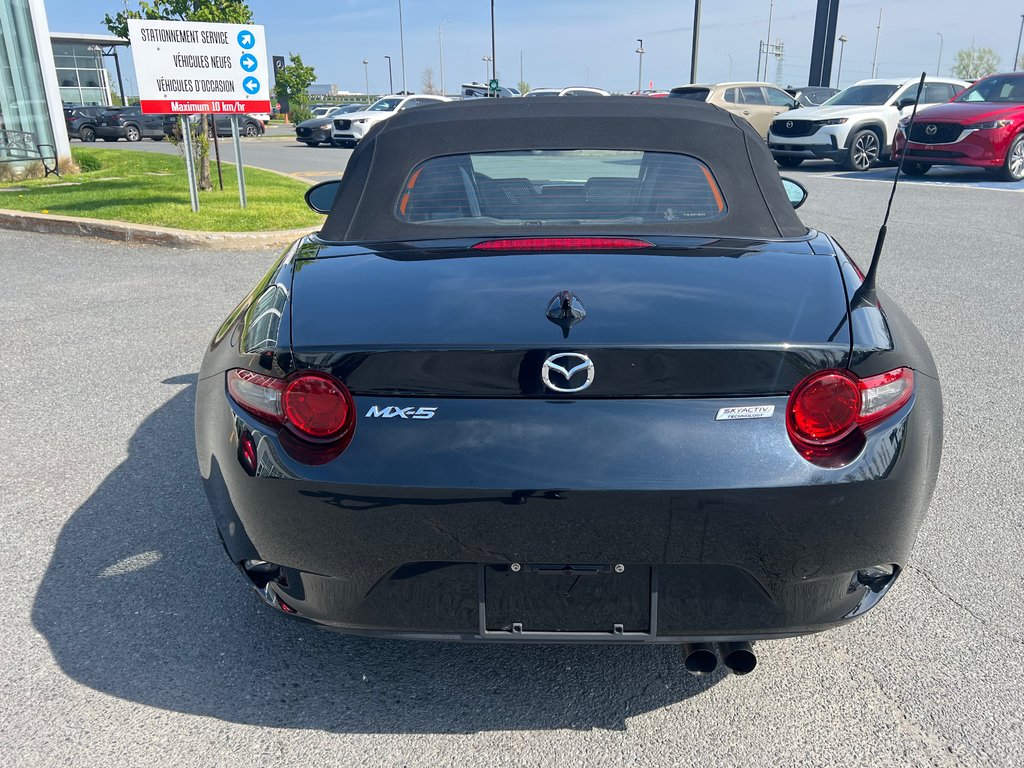 2016 Mazda MX-5 GT, A/C, CUIR, AUBAINE in Boucherville, Quebec - 10 - w1024h768px