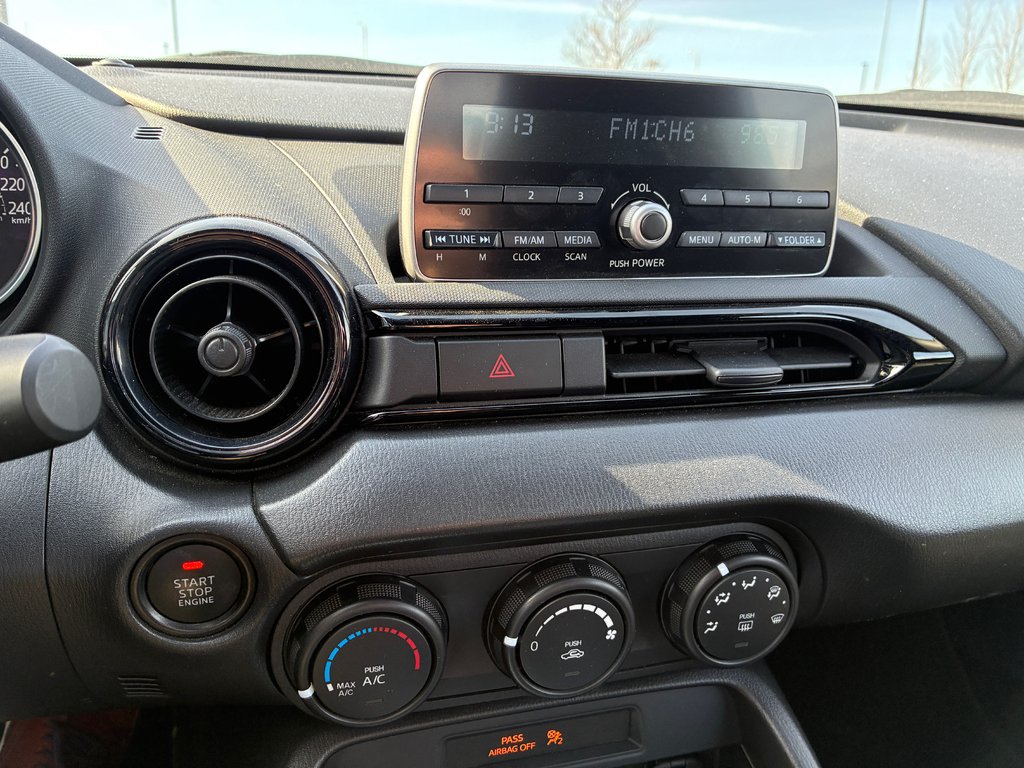 Mazda MX-5 GX, AUT, 37800KM ! 2016 à Boucherville, Québec - 11 - w1024h768px