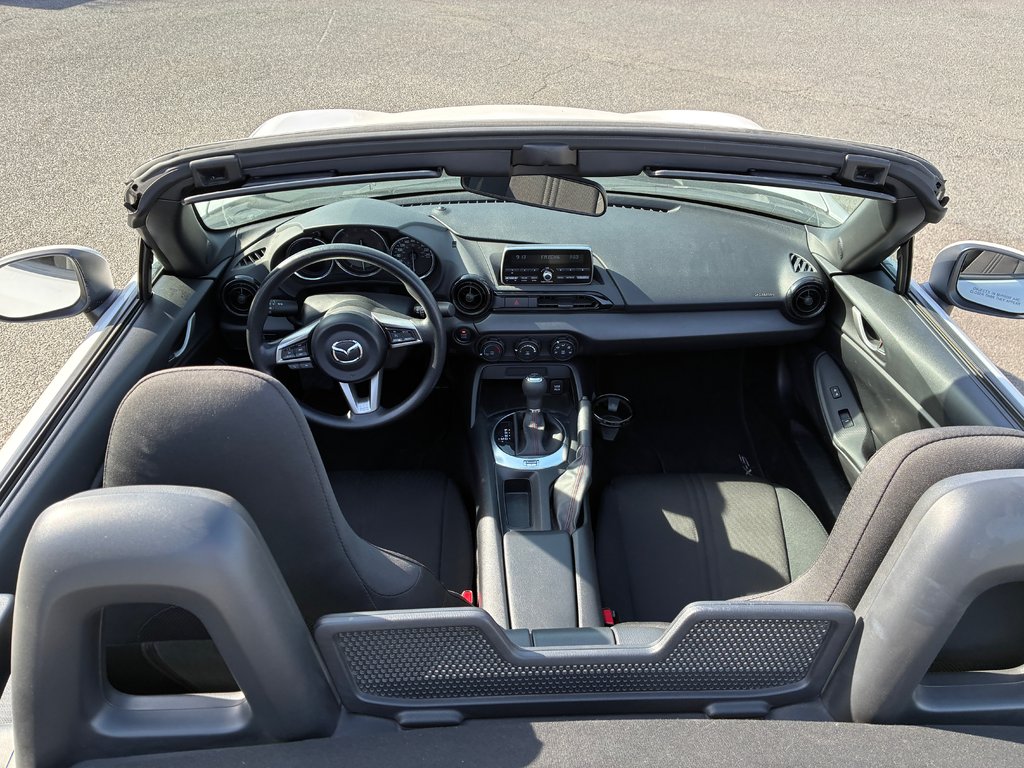 Mazda MX-5 GX, AUT, 37800KM ! 2016 à Boucherville, Québec - 10 - w1024h768px