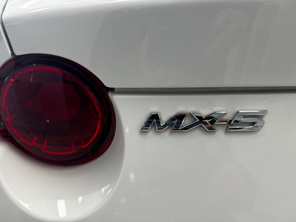 2017 Mazda MX-5 GS,BAS KM+BLUETOOTH+NAV in Boucherville, Quebec - 23 - w1024h768px