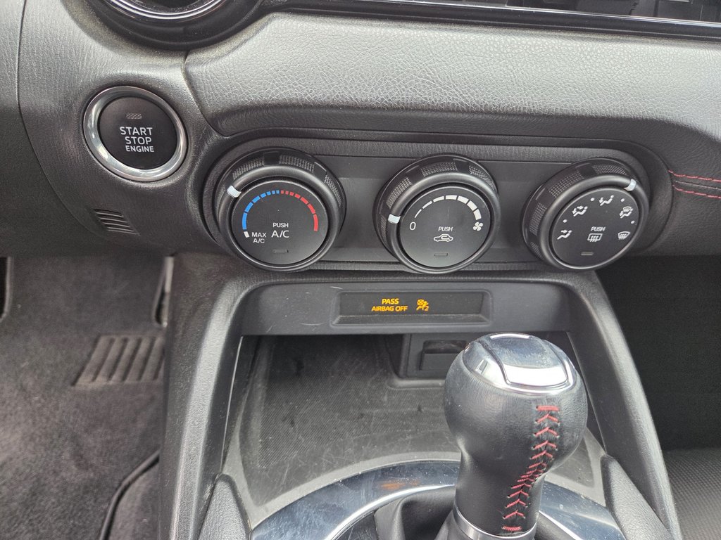 Mazda MX-5 GS, AUT, TRÈS BAS KM 2017 à Boucherville, Québec - 16 - w1024h768px