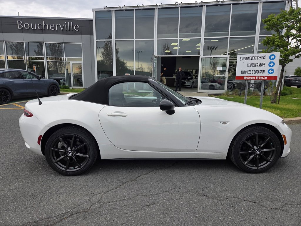 Mazda MX-5 GS, AUT, TRÈS BAS KM 2017 à Boucherville, Québec - 12 - w1024h768px