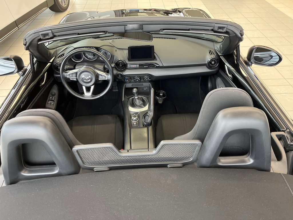 2022 Mazda MX-5 GS,BAS KM, AUBAINE in Boucherville, Quebec - 7 - w1024h768px