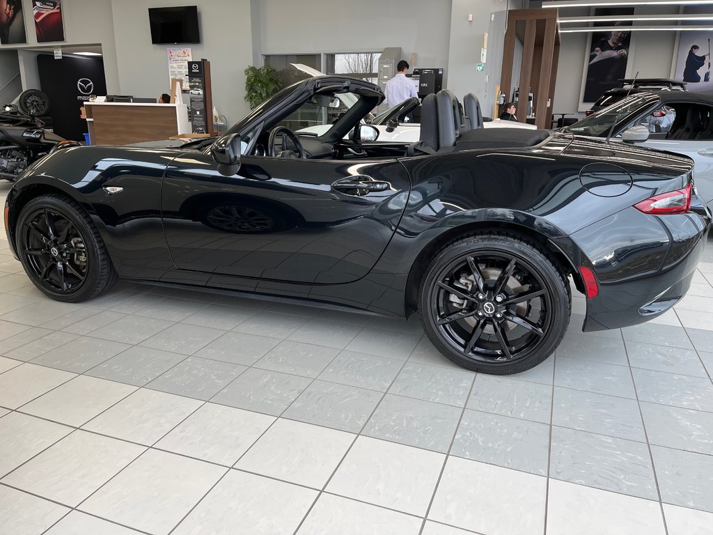 2022 Mazda MX-5 GS,BAS KM, AUBAINE in Boucherville, Quebec - 16 - w1024h768px