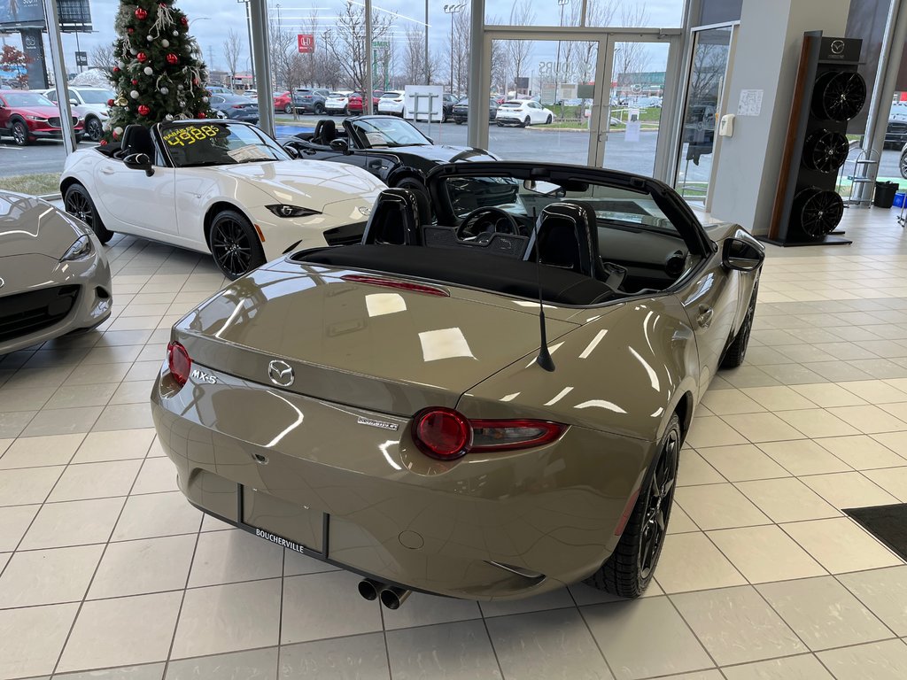 Mazda MX-5 GS-P, AUT, BAS KM, AUBAINE 2023 à Boucherville, Québec - 10 - w1024h768px