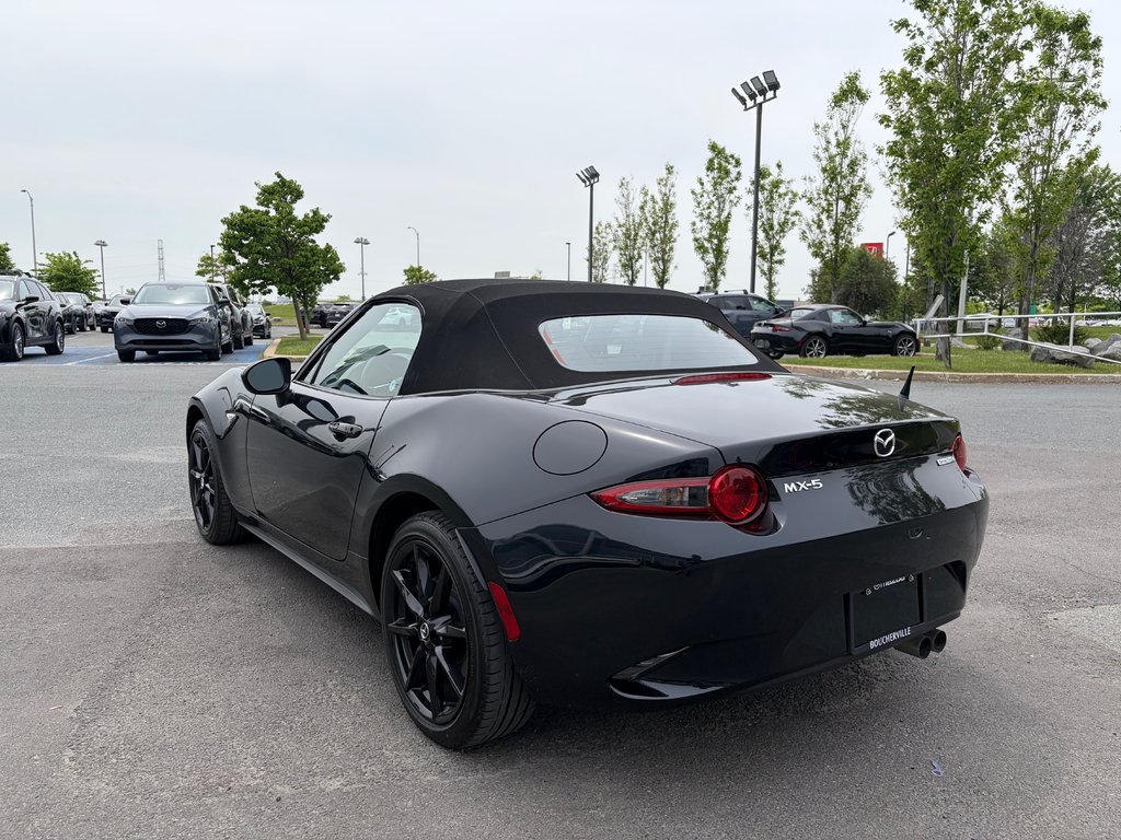 2023 Mazda MX-5 GS, BAS KM, GARANTIE COMPLÈTE MAI 2027 in Boucherville, Quebec - 9 - w1024h768px