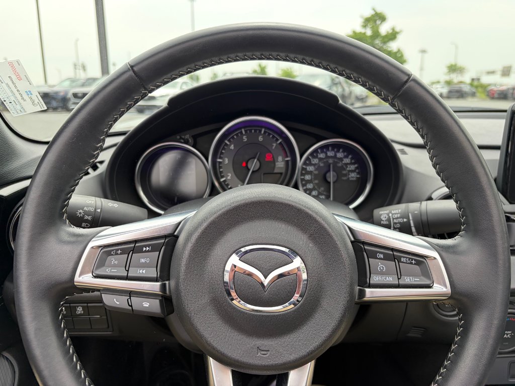2023 Mazda MX-5 GS, BAS KM, GARANTIE COMPLÈTE MAI 2027 in Boucherville, Quebec - 23 - w1024h768px