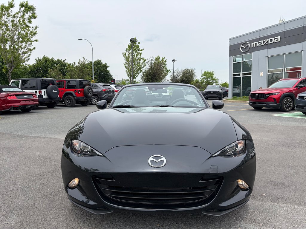 2023 Mazda MX-5 GS, BAS KM, GARANTIE COMPLÈTE MAI 2027 in Boucherville, Quebec - 15 - w1024h768px
