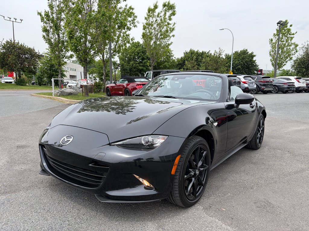 2023 Mazda MX-5 GS, BAS KM, GARANTIE COMPLÈTE MAI 2027 in Boucherville, Quebec - 16 - w1024h768px