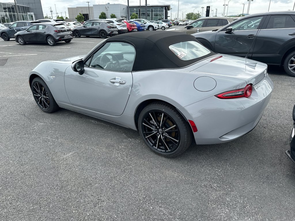 Mazda MX-5 GT 2024 à Boucherville, Québec - 3 - w1024h768px