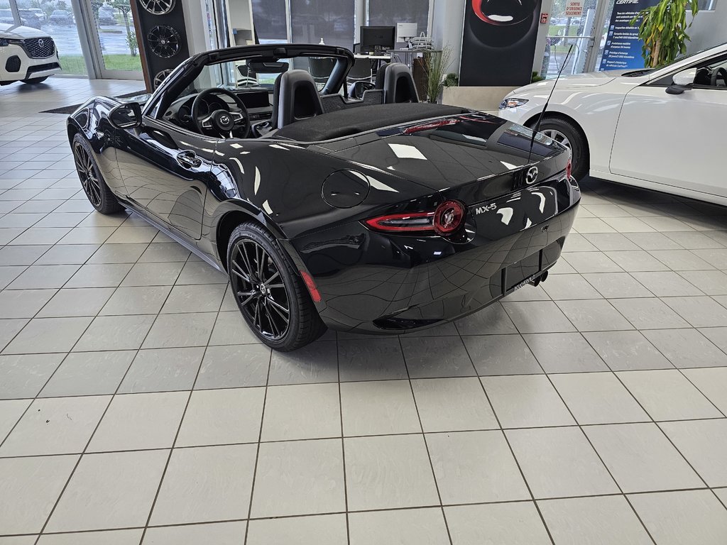 2024 Mazda MX-5 GS in Boucherville, Quebec - 3 - w1024h768px