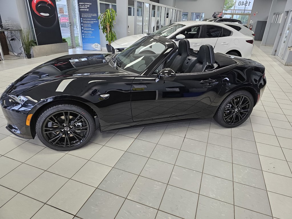 Mazda MX-5 GS 2024 à Boucherville, Québec - 2 - w1024h768px