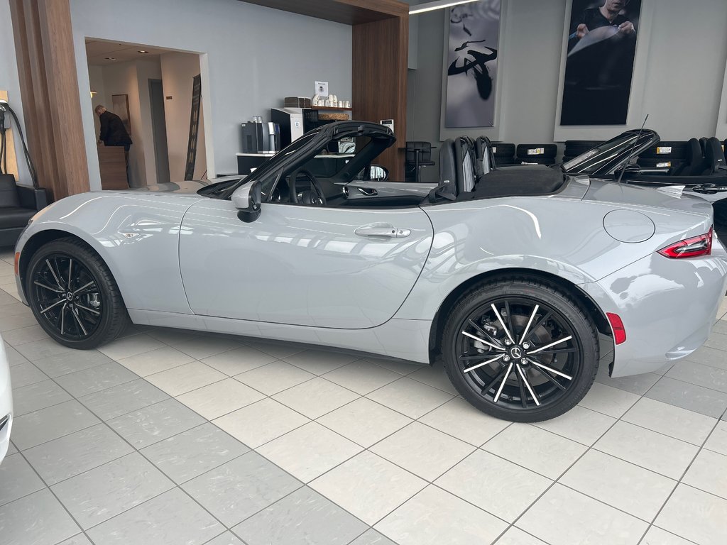 Mazda MX-5 GT 2024 à Boucherville, Québec - 3 - w1024h768px