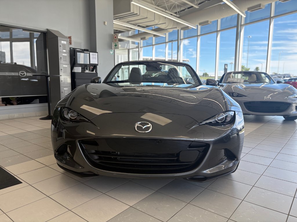 2025 Mazda MX-5 GT NEUF AUTOMATIQUE in Boucherville, Quebec - 7 - w1024h768px