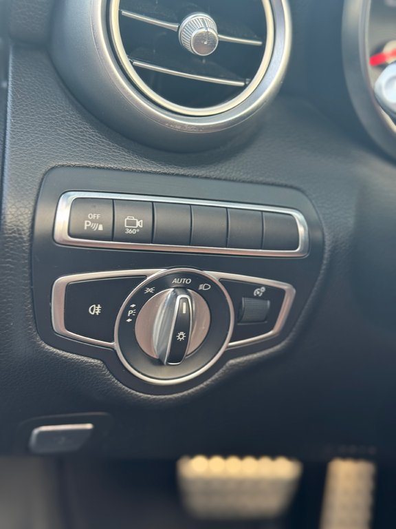 2018 Mercedes-Benz C-Class C 300 Convertible Bas Kilométrage in Terrebonne, Quebec - 10 - w1024h768px