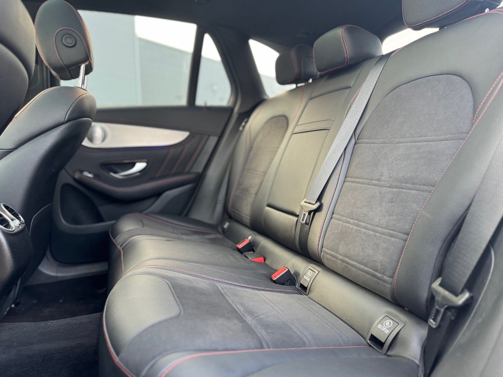 2020 Mercedes-Benz GLC AMG GLC 43 4Matic Toit Ouvrant Cuir in Terrebonne, Quebec - 23 - w1024h768px