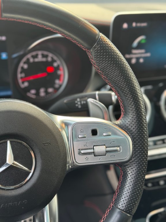 2020 Mercedes-Benz GLC AMG GLC 43 4Matic Toit Ouvrant Cuir in Terrebonne, Quebec - 14 - w1024h768px