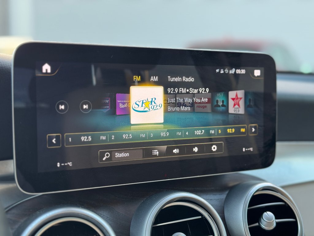 2020 Mercedes-Benz GLC GLC 350e AWD Toit Panoramique Bas Kilométrage in Terrebonne, Quebec - 16 - w1024h768px