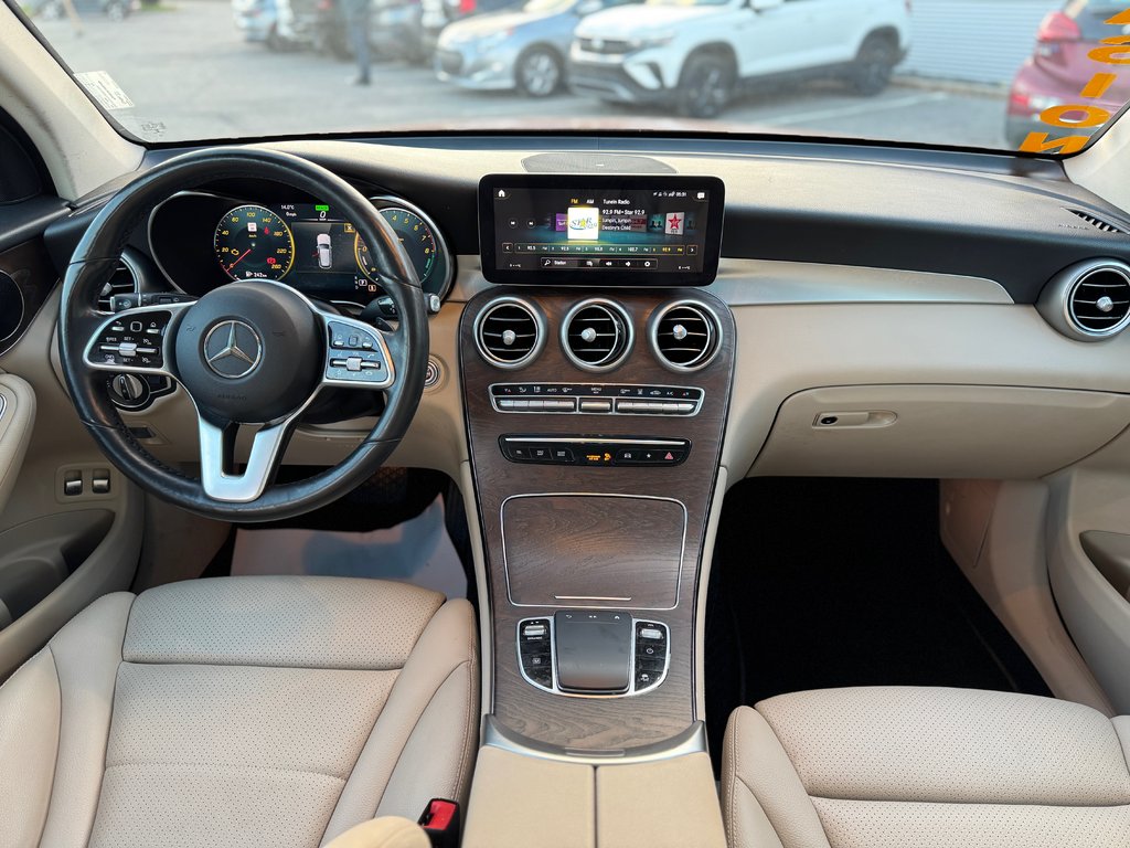 2020 Mercedes-Benz GLC GLC 350e AWD Toit Panoramique Bas Kilométrage in Terrebonne, Quebec - 22 - w1024h768px