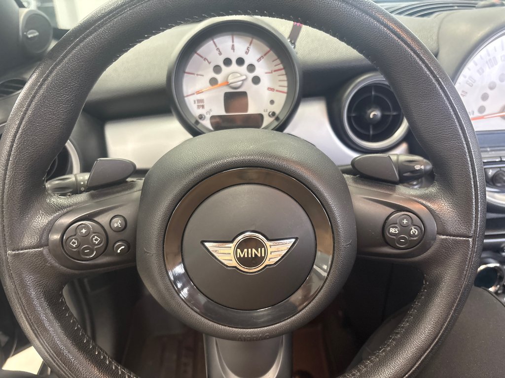 MINI Cooper Roadster BAS KM, AUCUN HIVER 2014 à Boucherville, Québec - 24 - w1024h768px