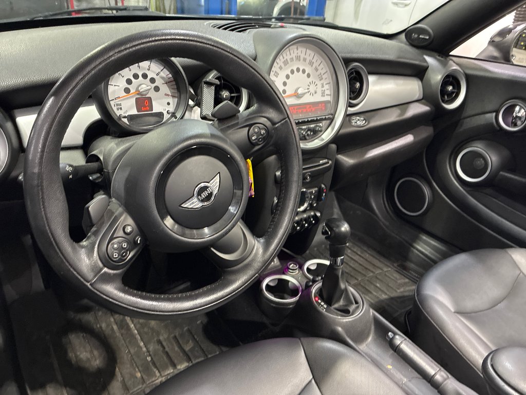 MINI Cooper Roadster BAS KM, AUCUN HIVER 2014 à Boucherville, Québec - 16 - w1024h768px