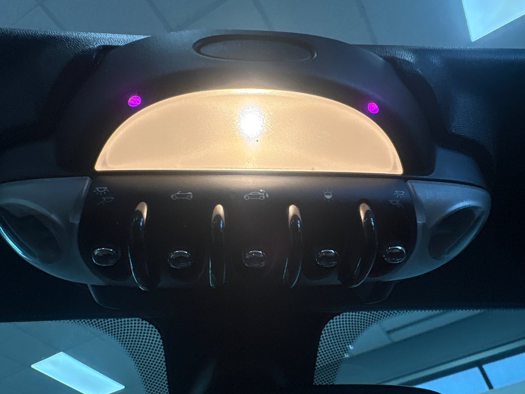 MINI Cooper Roadster BAS KM, AUCUN HIVER 2014 à Boucherville, Québec - 25 - w1024h768px