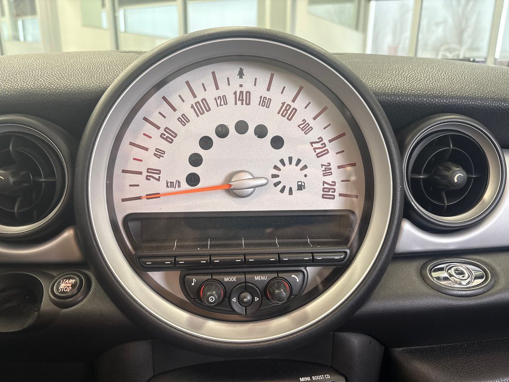 MINI Cooper Roadster BAS KM, AUCUN HIVER 2014 à Boucherville, Québec - 23 - w1024h768px