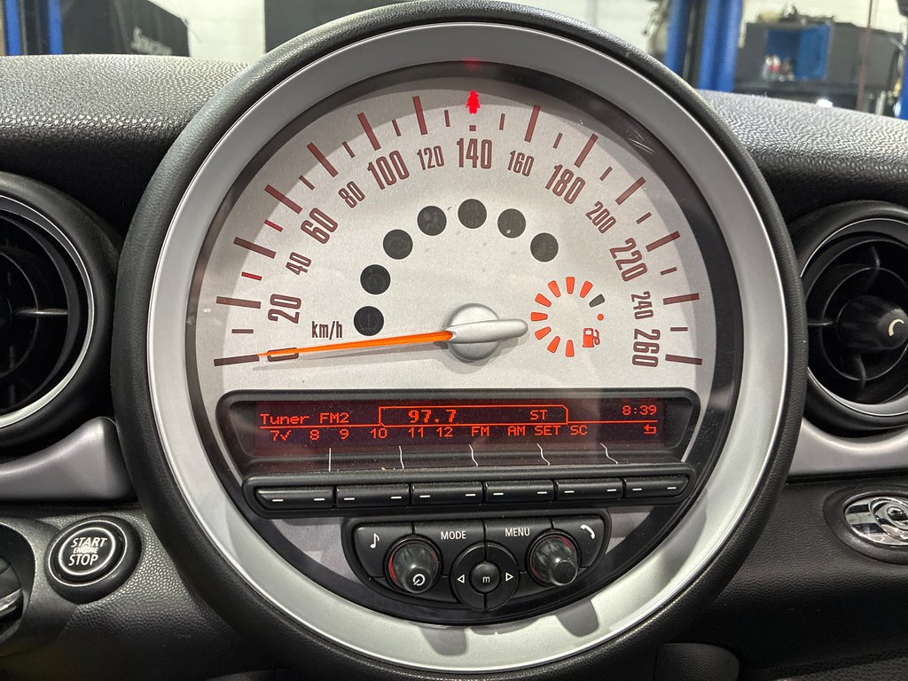 MINI Cooper Roadster BAS KM, AUCUN HIVER 2014 à Boucherville, Québec - 18 - w1024h768px