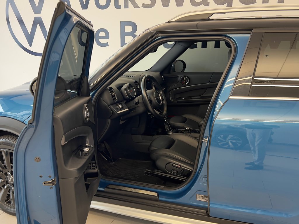 2019 MINI Countryman COOPER S E in Boucherville, Quebec - 9 - w1024h768px