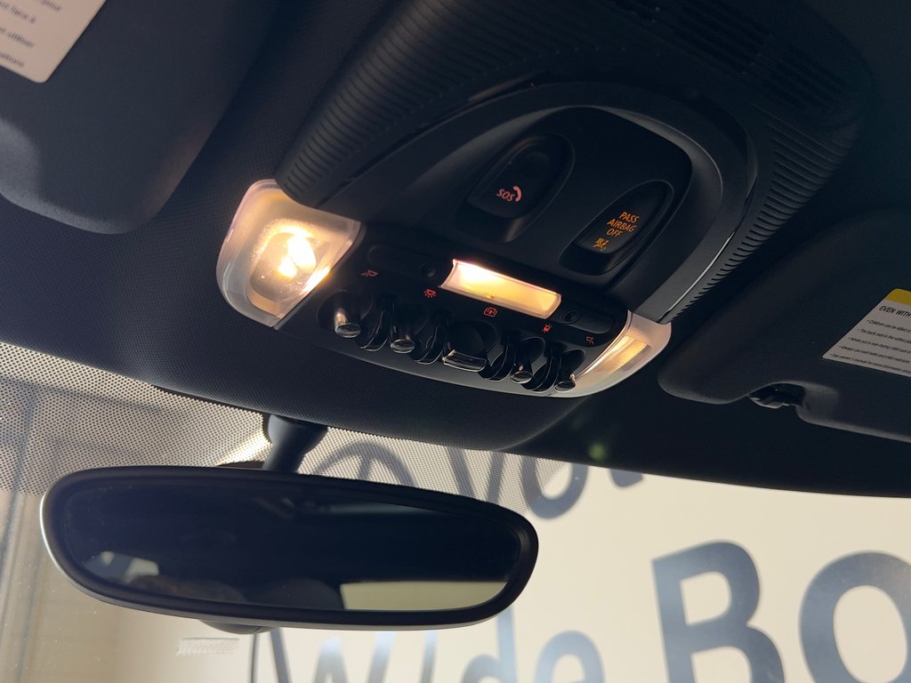 2019 MINI Countryman COOPER S E in Boucherville, Quebec - 22 - w1024h768px