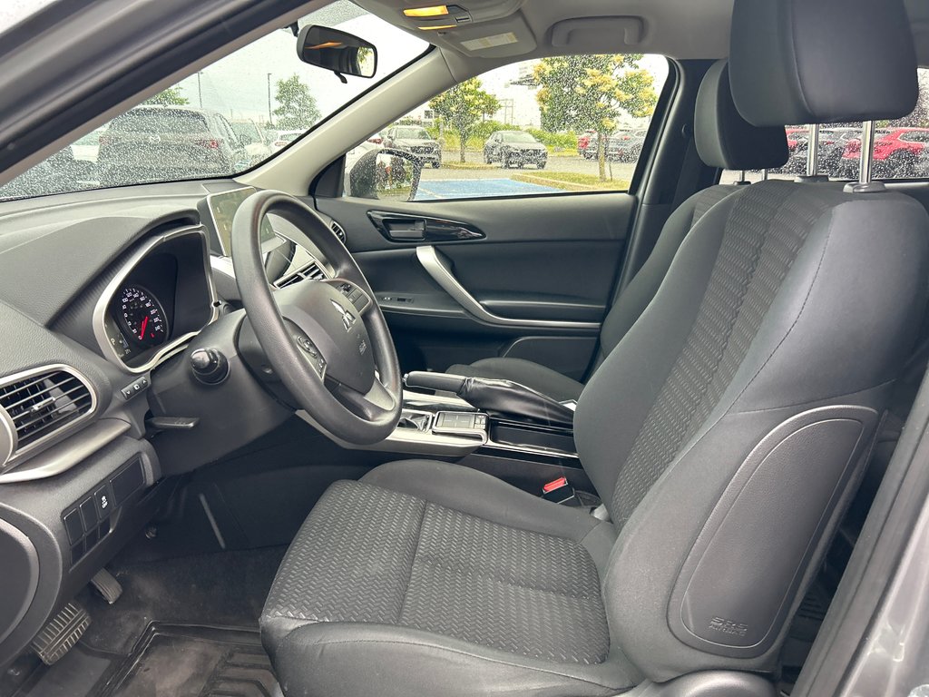 2018 Mitsubishi ECLIPSE CROSS ES,AWD, IMPECCABLE in Boucherville, Quebec - 7 - w1024h768px