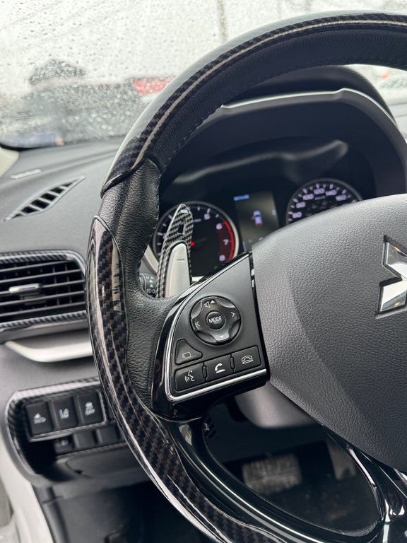 2019 Mitsubishi Eclipse Cross GT Cuir Toit Ouvrant AWD in Terrebonne, Quebec - 14 - w1024h768px
