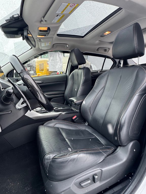 2019 Mitsubishi Eclipse Cross GT Cuir Toit Ouvrant AWD in Terrebonne, Quebec - 9 - w1024h768px