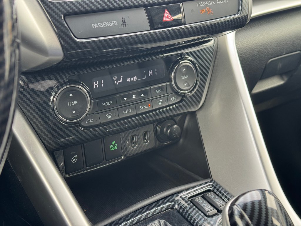 2019 Mitsubishi Eclipse Cross GT Cuir Toit Ouvrant AWD in Terrebonne, Quebec - 21 - w1024h768px