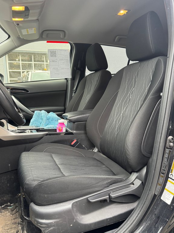 2019 Mitsubishi Eclipse Cross SE Black Edition AWD in Terrebonne, Quebec - 9 - w1024h768px