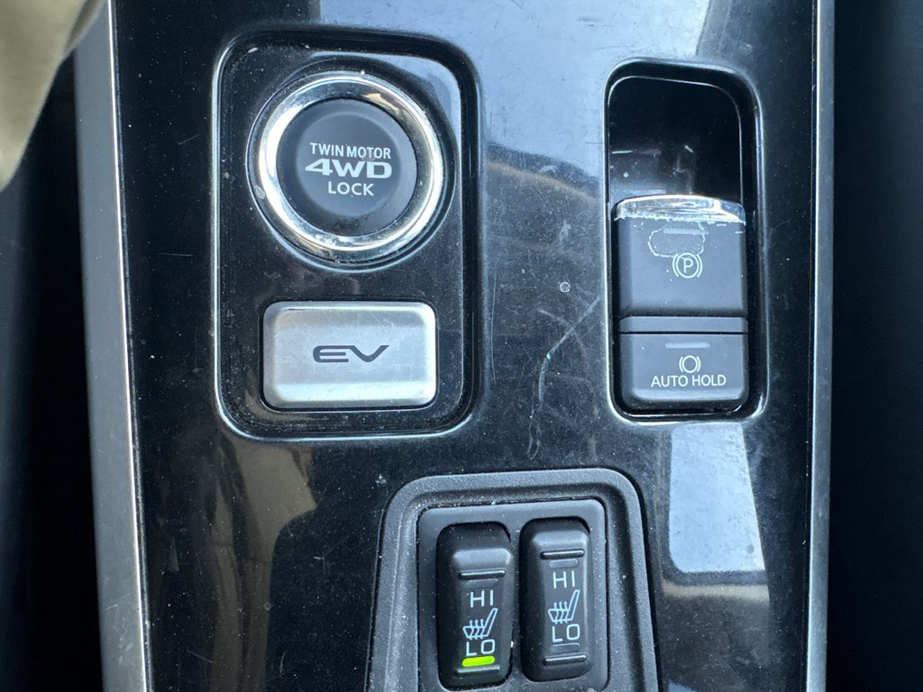 Mitsubishi Outlander PHEV LE S-AWC JAMAIS ACCIDENTÉ CUIR TOIT OUVRAN 2020 à Boucherville, Québec - 22 - w1024h768px