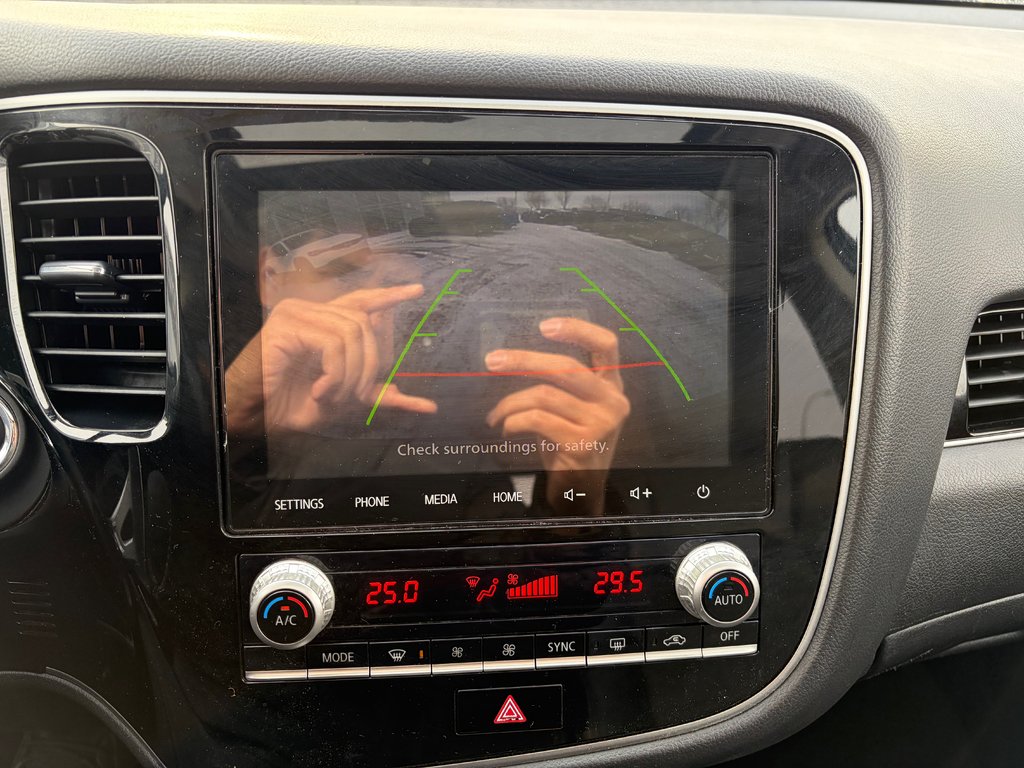 Mitsubishi Outlander PHEV LE S-AWC JAMAIS ACCIDENTÉ CUIR TOIT OUVRAN 2020 à Boucherville, Québec - 26 - w1024h768px